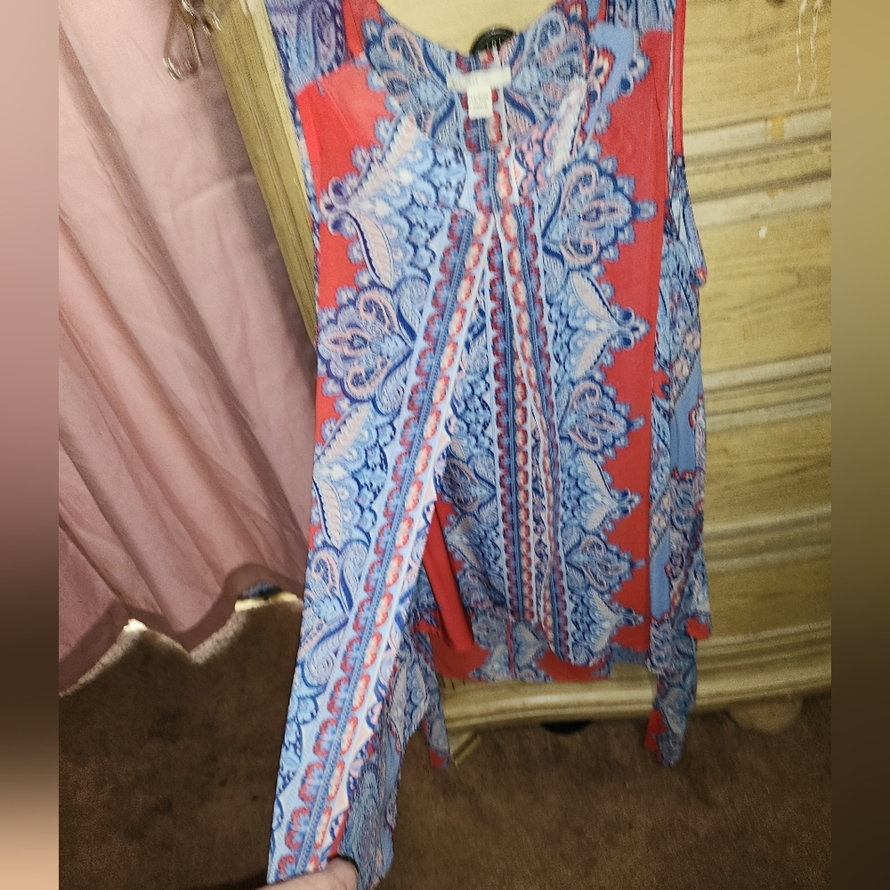 Shirt - Picture 2 of 4